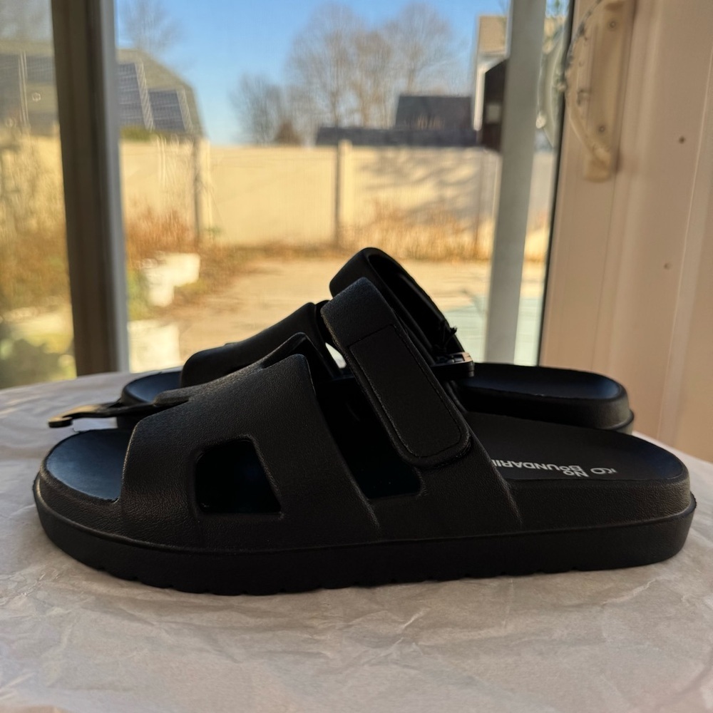 No Boundaries Women's Geo Slide Sandals Black EVA Molded Footbed Comfort 9
